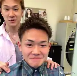 日本造型师爆红ins,剪头大变活人,现在全东京的男人都要找他