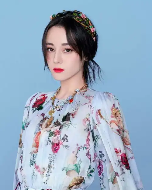 郑爽翻车四小花旦空缺,谭松韵替补几率大,杨紫迪丽热巴双王pk