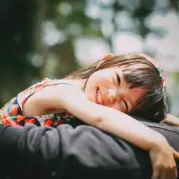 爱笑甜美小女孩yy头像2018精选独一无二好看的可爱女生头像