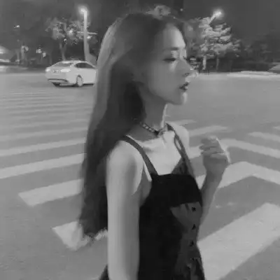 黑白头像女唯美高清图片
