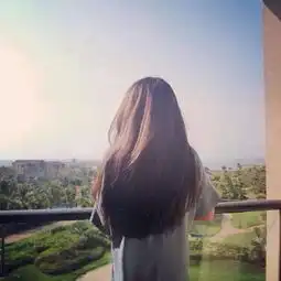 有没有这个女生头像的情侣头像