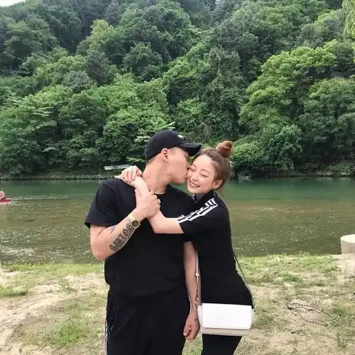 妹子都爱嘻哈男rapper的女盆友凭什么这么美