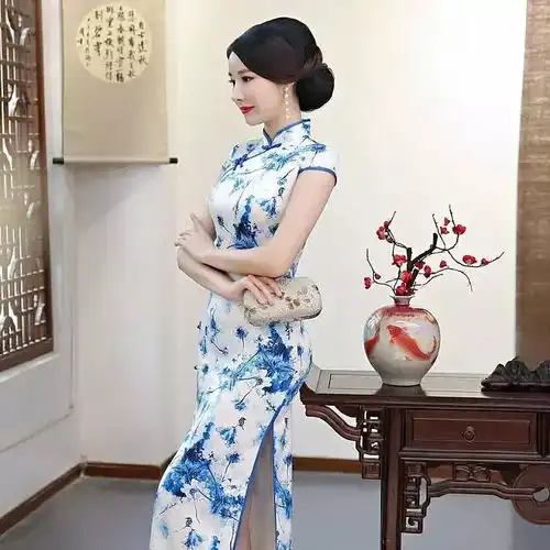 斜襟立体印花旗袍,复古风,典雅范儿,气质高贵女子