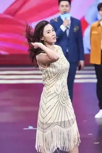张柏芝胖了也不影响美感,37岁的她风采不减当年
