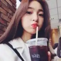 喝可乐的动漫女生头像可爱清新微信头像图片大全