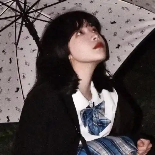 女生头像157见到你,我觉得多少适应了这个世界