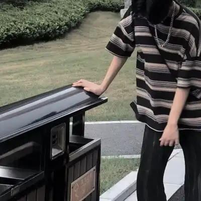 男生带墨镜头像