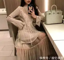 街拍美女不只是性感,蕾丝裙也能穿出仙气十足