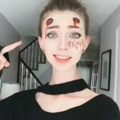 病娇头像女真人带血恐怖血腥病娇女头像