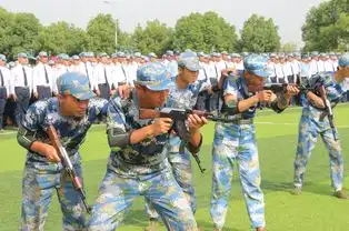 武汉一高校军训检阅现持枪方阵在场观众纷纷被迷倒