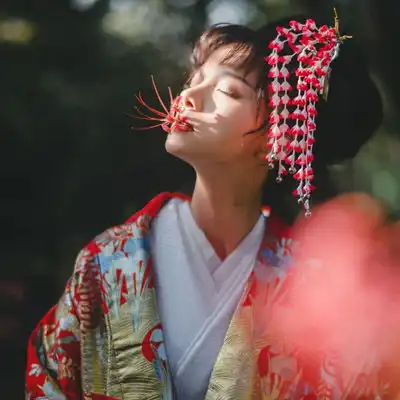 性感迷人古装美女头像红色衣服图片9张