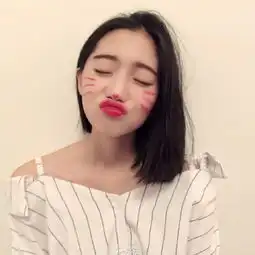 组图浙理工校花晒清新写真肤白貌美甜美迷人