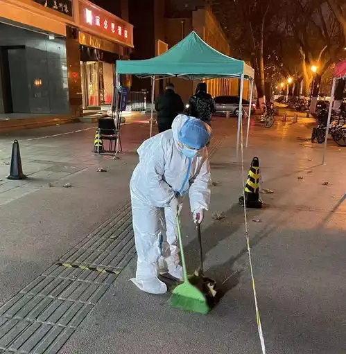 长安路街道仁义社区的坚守疫情不退,我们不退