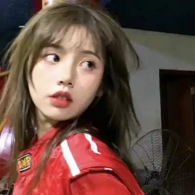 满眼都是你的时候,你好像满不在乎情话女头