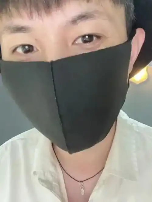 男人的戏比你丢掉的口罩还多你看到的,和想象,总是差别的男女朋友这些事舔狗日记暗恋情侣