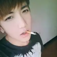 头像哭泣男小男孩微信头像图片大全