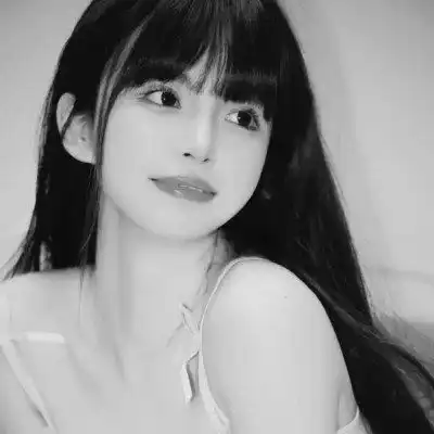 黑白头像女唯美高清图片