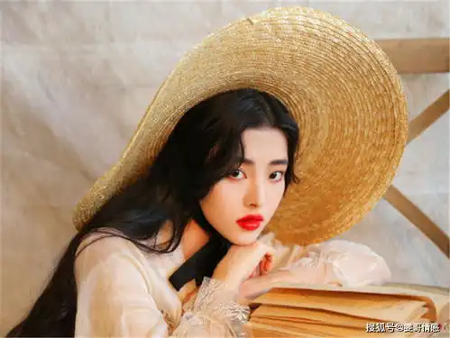 十二星座男谁最听女友的话第一名成天粘着女友,双鱼男太乖了