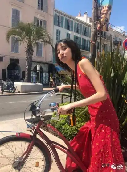 坐拥飞机场的女生,难道不感到骄傲吗