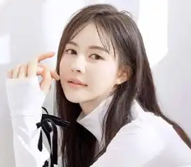王晶深夜携嫩妹同回公寓,女方私照曝光,云千千曾是中戏校花身材傲人