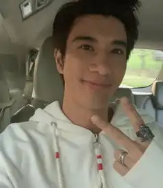 王力宏变猛男,为老婆一周健身六天,这些40的男明星也太拼了吧