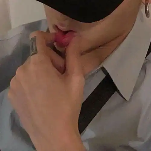 好看的现代男生女生头像