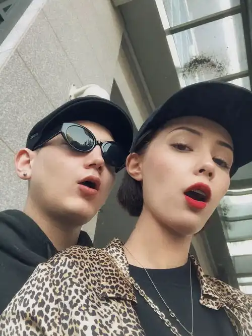 妹子都爱嘻哈男rapper的女盆友凭什么这么美