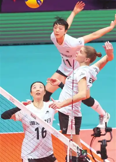 春节假期加练为球迷送祝福天津渤海银行女排期待上新高