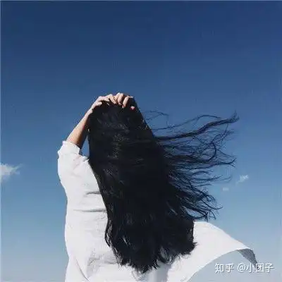 长发齐腰是种什么样的体验