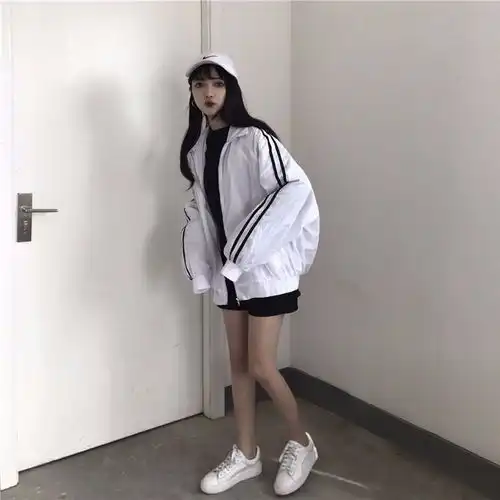 春秋女装韩版原宿风情侣宽松运动休闲短款外套薄款防晒衣条纹风衣