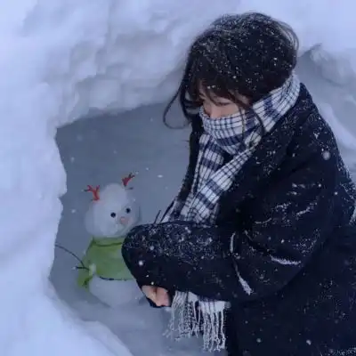 ins森系恩典女头你是藏在云层里女生头像我要个性网
