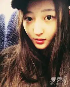 17岁女孩美貌惊人被称艺考女神