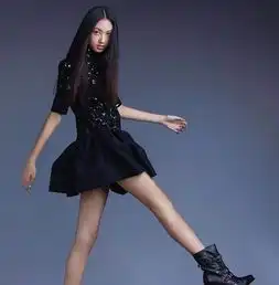 最美星二代任达华女儿14岁逆天长腿堪比超模