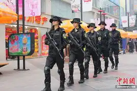 成都女特警首度出关持枪上路巡逻