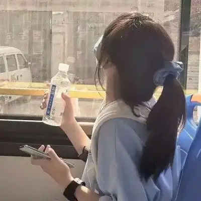 姐的文案,很丧很绝望