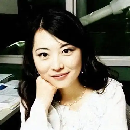 2000年河南一14岁少女成高考状元,900分上清华,赴美后不愿回国