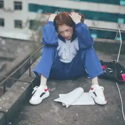 很酷的图片女生头像漂亮充满魅力的酷