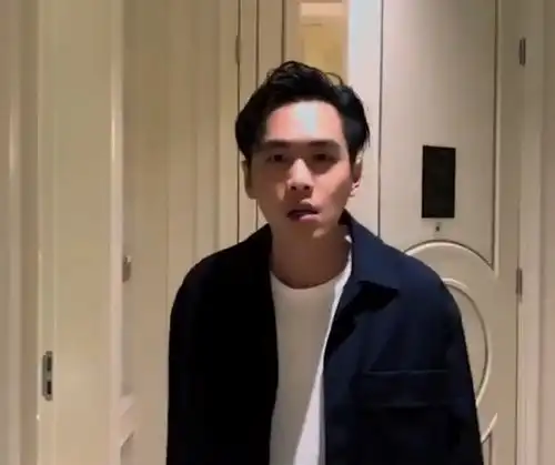 张若昀女儿小名叫小樱桃唐艺昕什么也没说,奶爸亲自回应