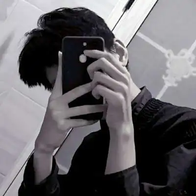 手机挡脸帅哥图片头像男生手机控挡脸帅气