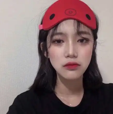 霸气女生头像整个城市都睡了,只剩我和我的心事不能寐