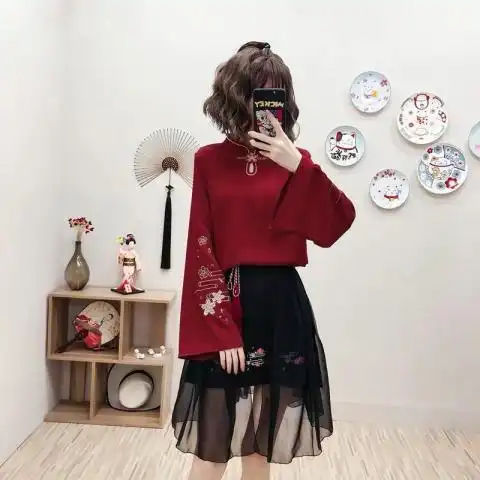 国风美少女完美驾驭的古典纹绣,时尚原来这么简单