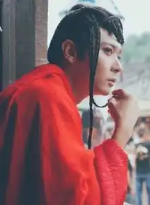 霍建华穿女装嘟嘴卖萌,胡歌妖娆到连女人都害怕