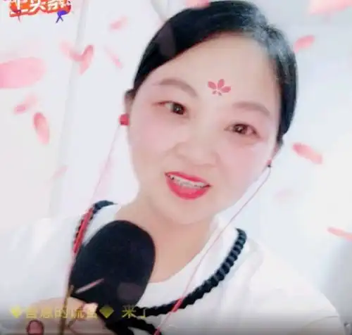 肥东k歌肥东美女带来一首好听的至少还有你