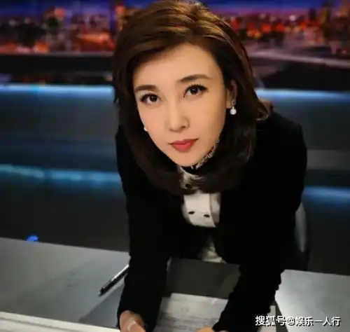 气质最好的央视美女主持,因性感被警告,嫁大20岁富商超幸福