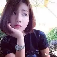 伤感女生性感露背头像微信头像图片大全