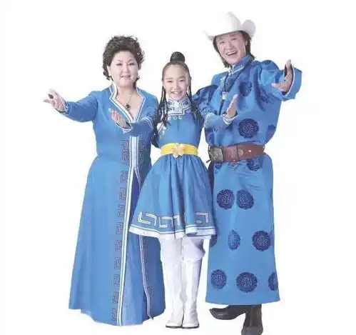 还记得吉祥三宝的小女孩如今她身材丰满超火辣,还考上中戏