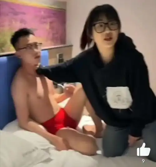 潍坊一男子和小三开房,漂亮女友带人抓现行,先打完小三后打男友