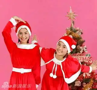 组图盘点众大牌女明星经典旧日圣诞装
