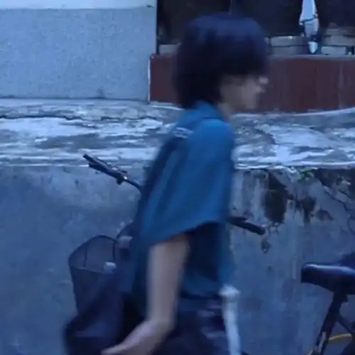 系列头像去医院检查医生一边写一边问喝酒不我一脸懵逼试探性的问今晚吗