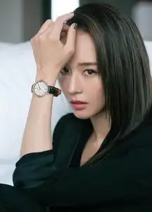 张钧甯v领全黑西装别致独特展现女性柔美